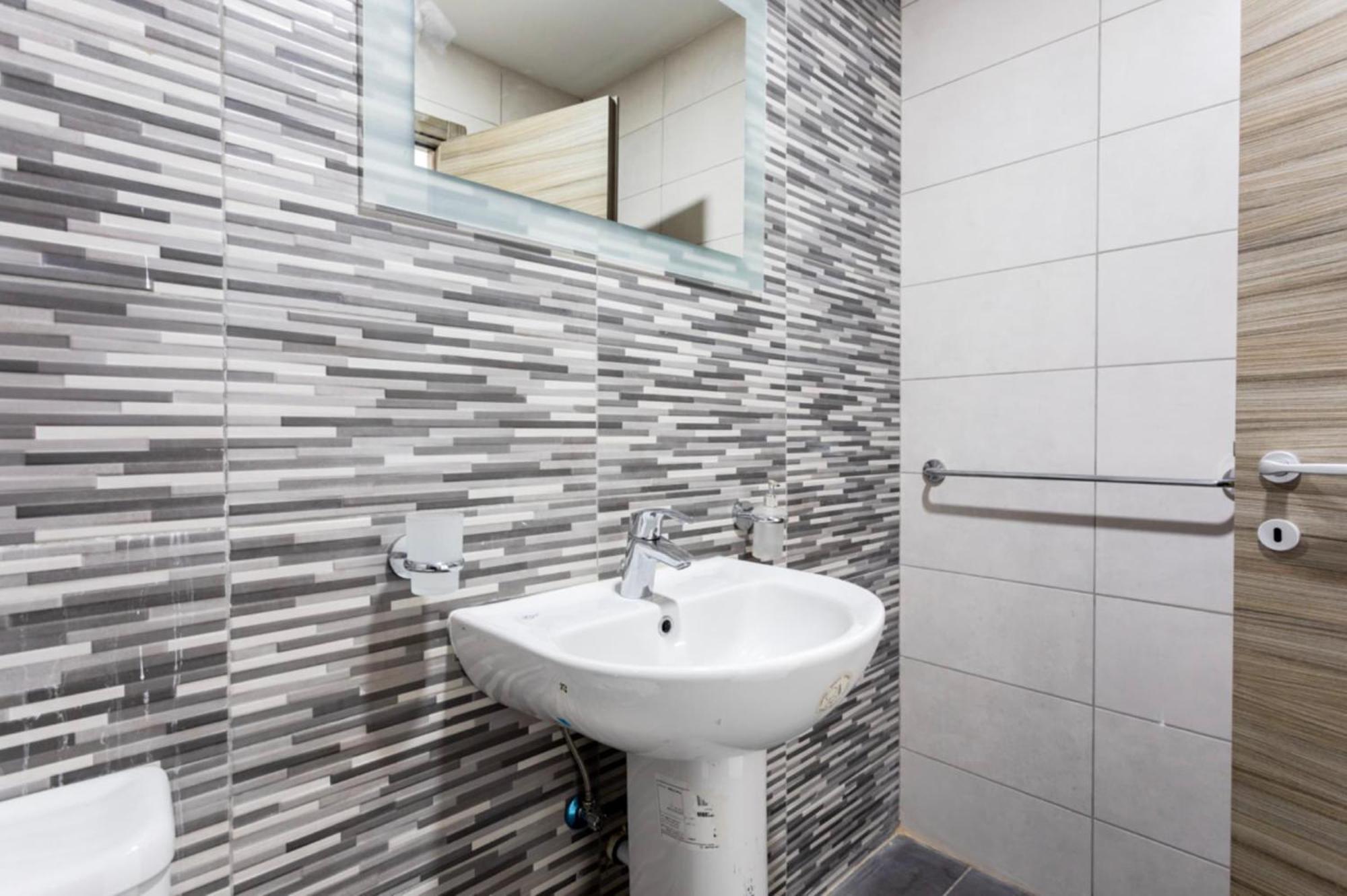 Saint Julian - Lovely Apartment With Terrace - Cityapartmentstay سانت جوليان المظهر الخارجي الصورة